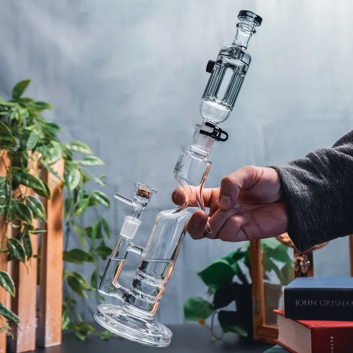 15" Tornado Bong - The Freeze Pipe
