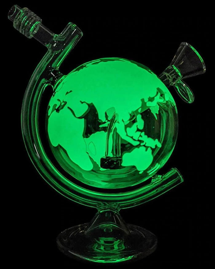 8" World Globe Bong - Glow In The Dark