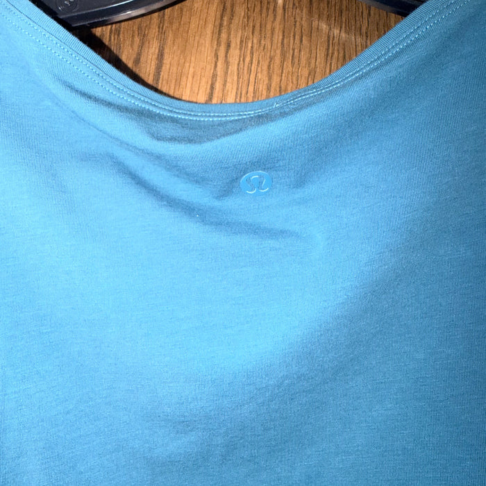 Women’s Lululemon Long Sleeve Size Medium