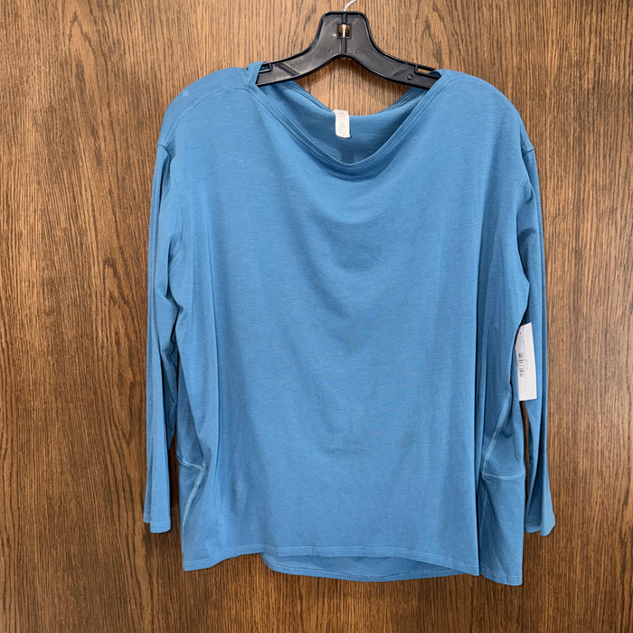 Women’s Lululemon Long Sleeve Size Medium