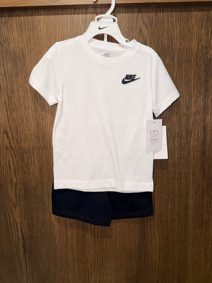 Nike Boys T-Shirt & Shorts Set Size 4T NWT