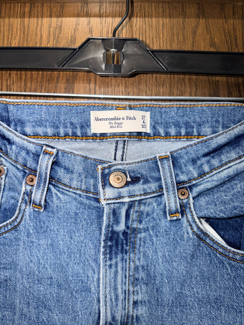 Abercrombie & Fitch Women’s The Baggy Mid Rise Jeans Size 4