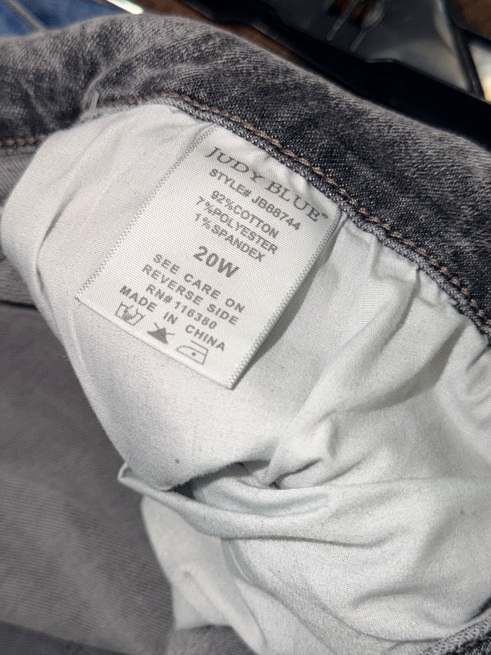 Judy Blue Women’s Slim Fit Jeans Size 20W Plus