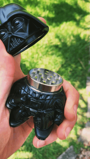 Dark Side Grinder worldofbongs