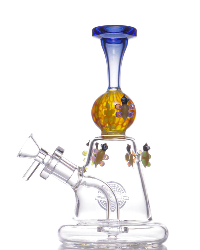 Flying Bugs Bong - On Point Glass On Point Glass