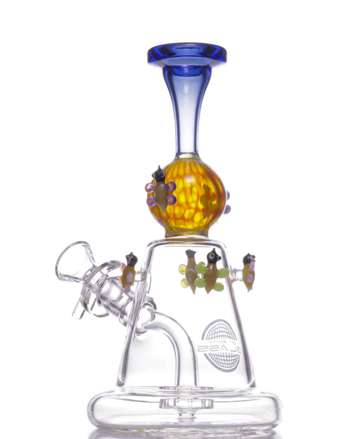 Flying Bugs Bong - On Point Glass On Point Glass