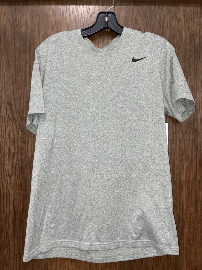Men’s Nike Short Sleeve Shirt Size Medium