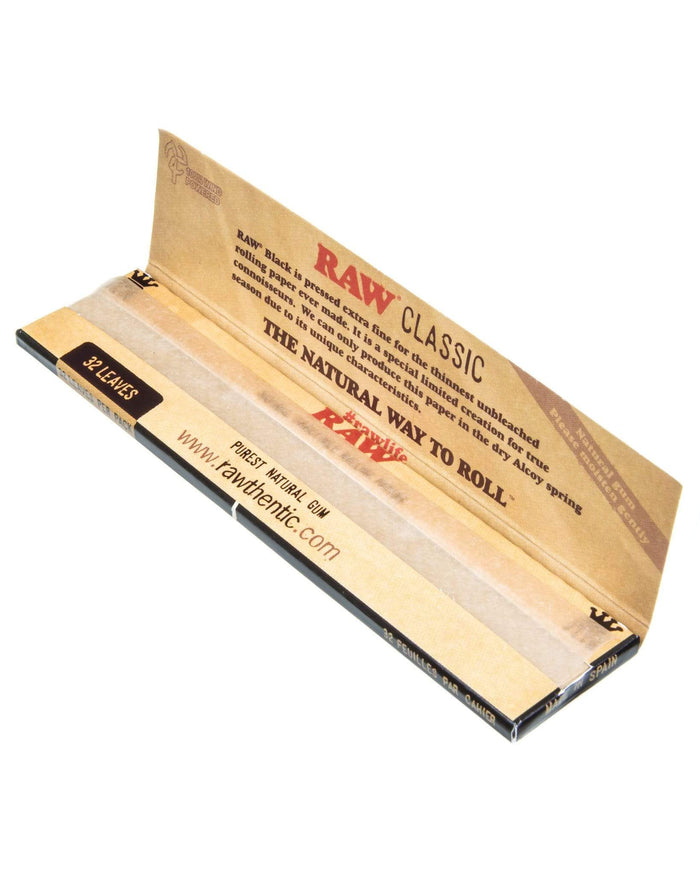 RAW Black Natural Rolling Papers (2 Sizes) RAW