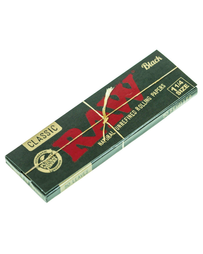 RAW Black Natural Rolling Papers (2 Sizes) RAW