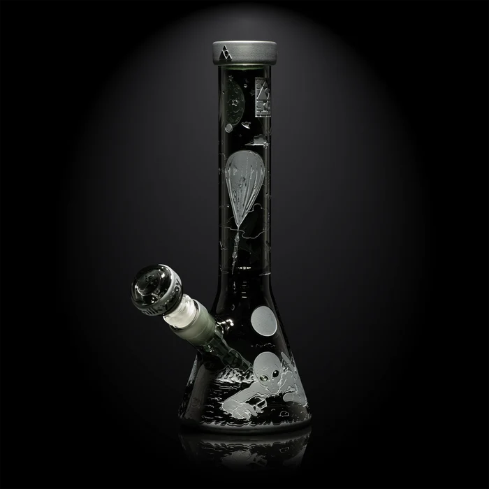 Roswell 1947 10.5" Glass Beaker Bong