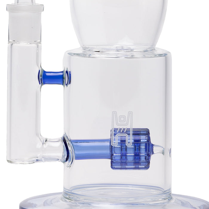 Zoom in on bong percolator