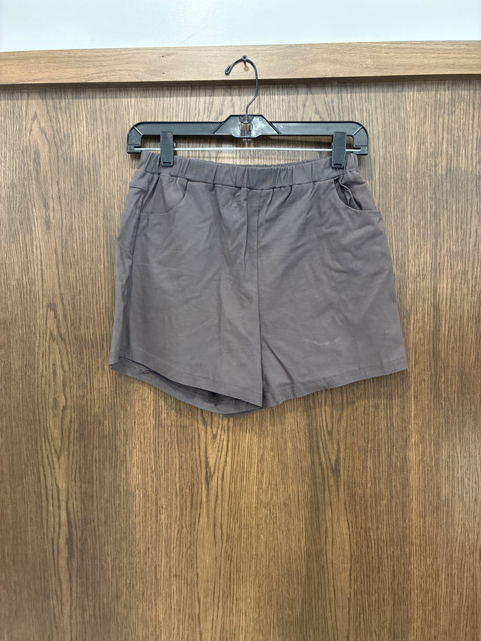 Women’s Betsey’s Boutique shorts size small