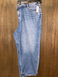 Women’s Lane Bryant Midrise Boyfriend Jean NWT Size 30