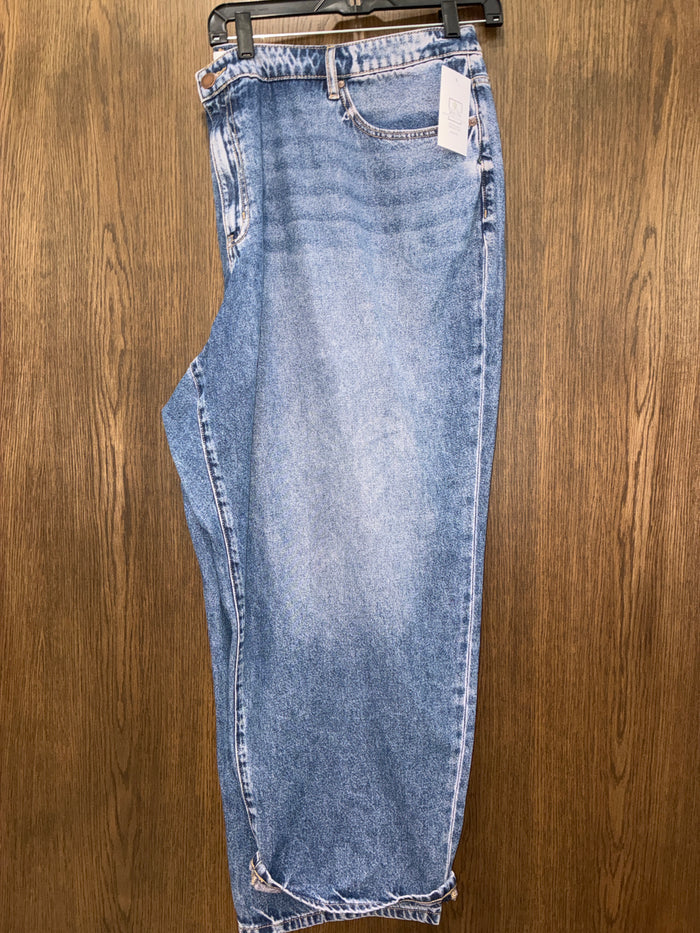 Women’s Lane Bryant Midrise Boyfriend Jean NWT Size 30