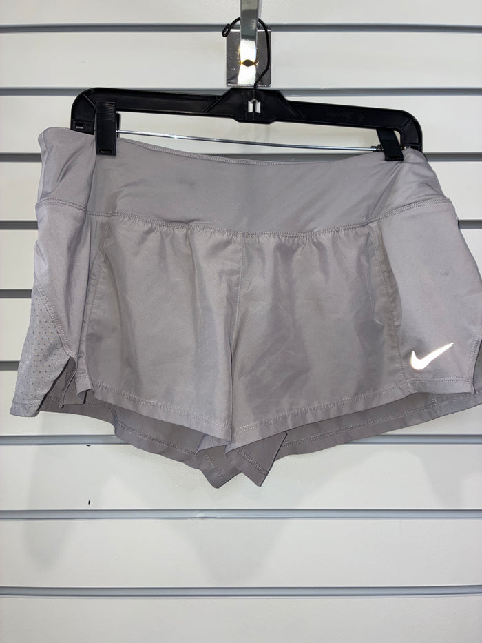 Women’s Nike Short Size Large