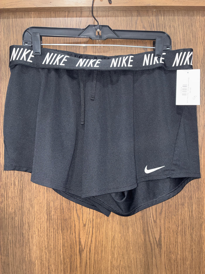 Women’s Nike Shorts Size XL